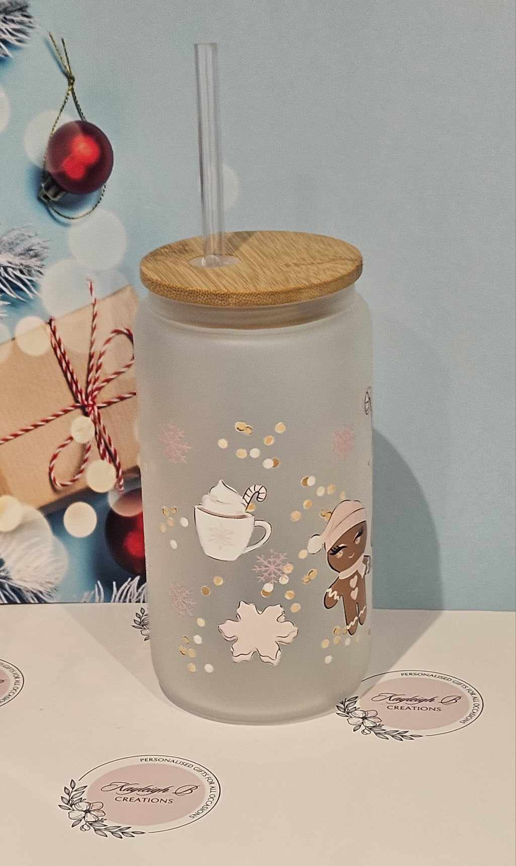 Gingerbread Hugs Can Glass
